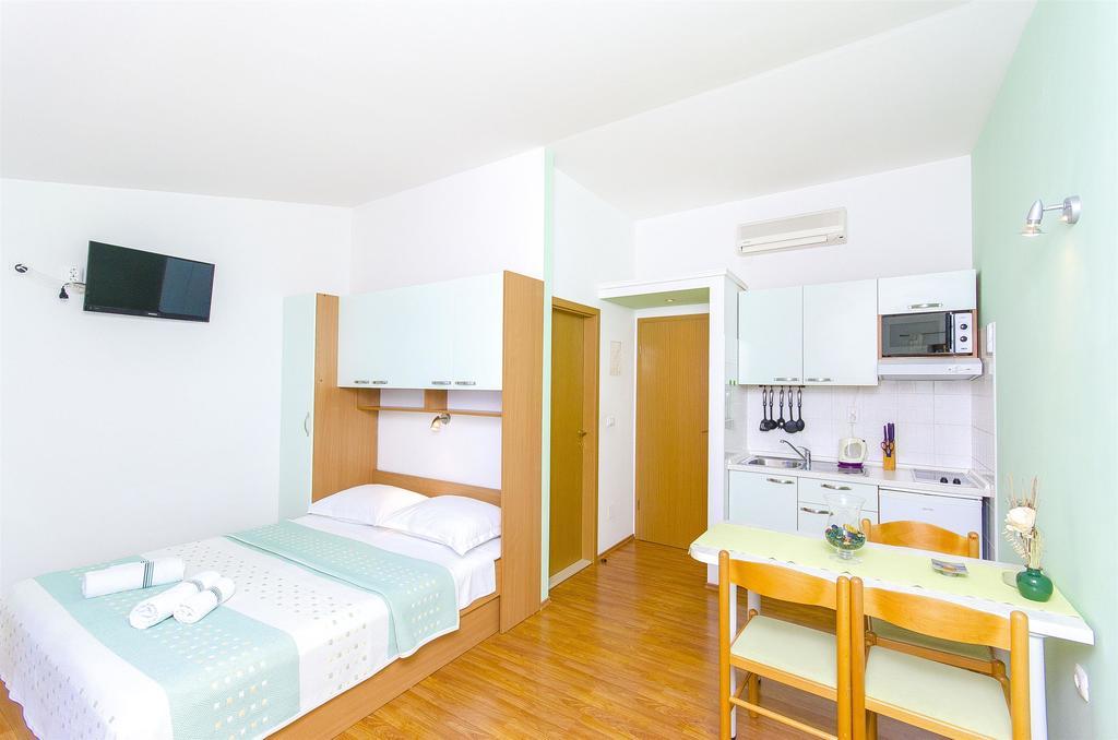 Apartments Kunac Podgora Εξωτερικό φωτογραφία