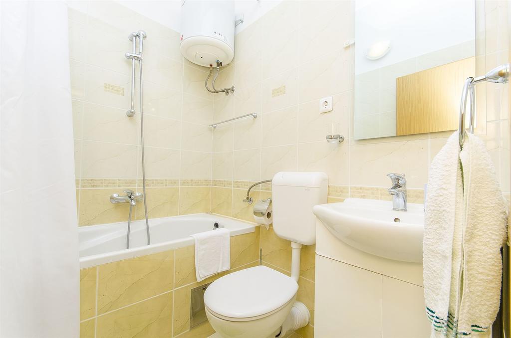 Apartments Kunac Podgora Εξωτερικό φωτογραφία